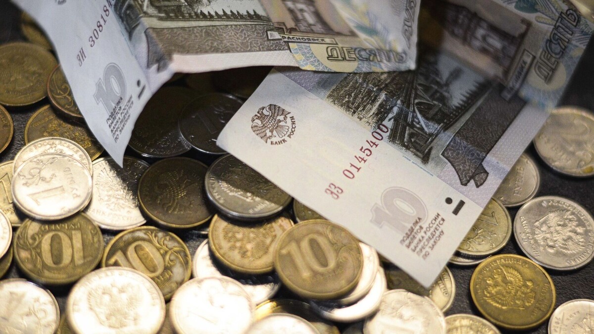   С 1 августа накопительная пенсия в Свердловской области вырастет на 17,3%.   1MI