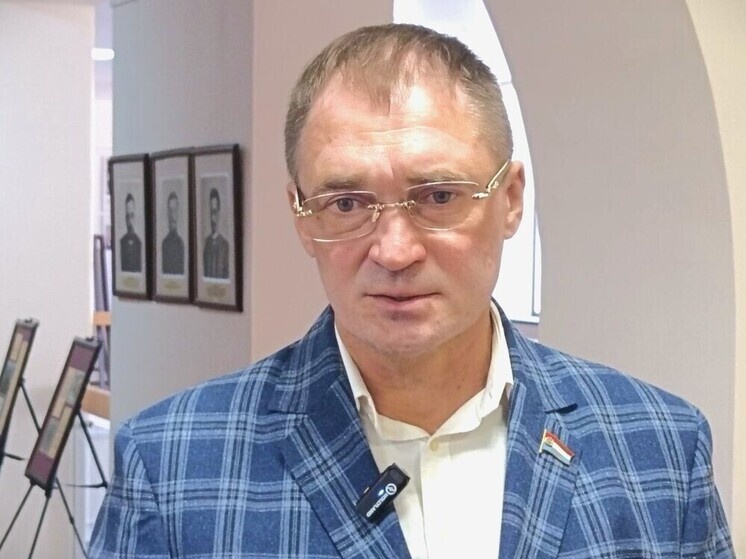     Александр Милеев дал комментарий «МК в Самаре» после круглого стола по проблемам школьной травли, который прошел по его инициативе 29 мая в Самарской губернской думе. Фото: МК в Самаре