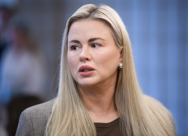    Анна Семенович