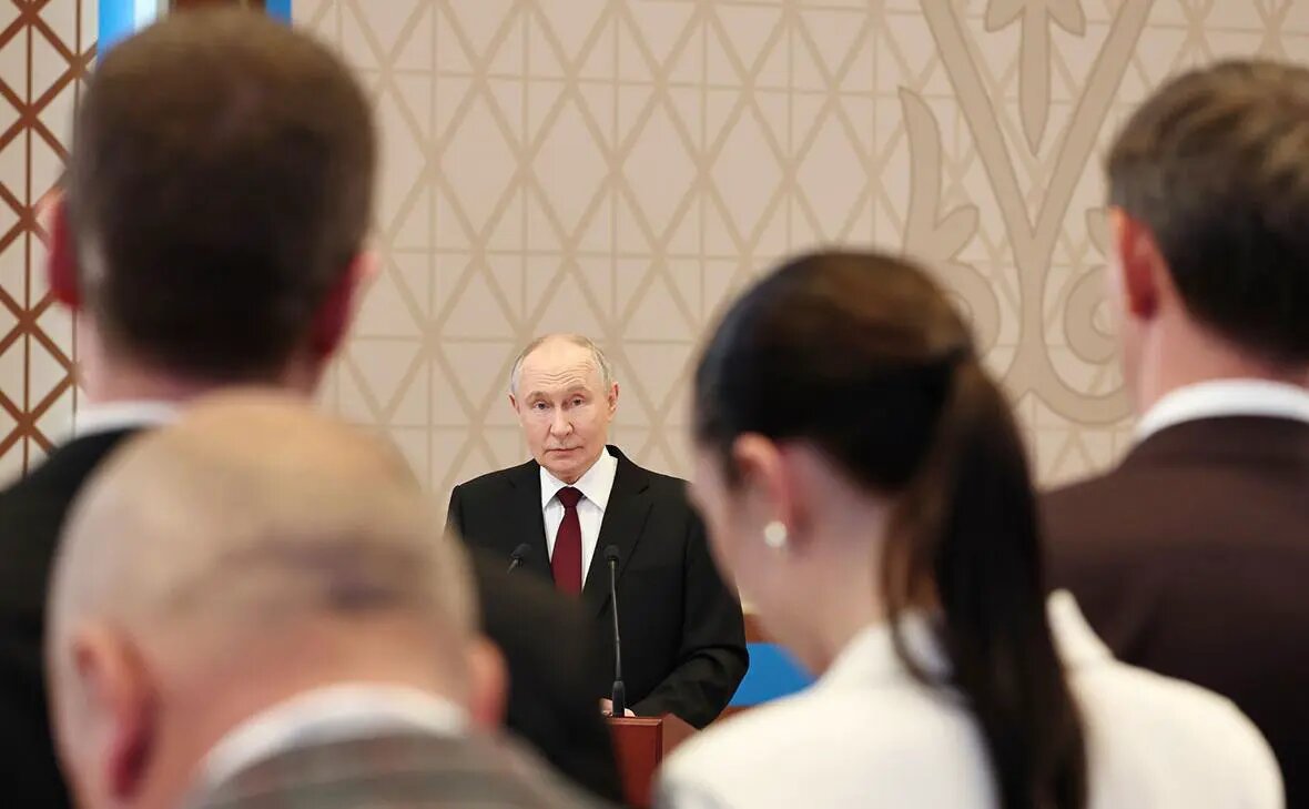    Источник: Владимир Путин Фото: Администрация Президента России. rbc.ru Ксения