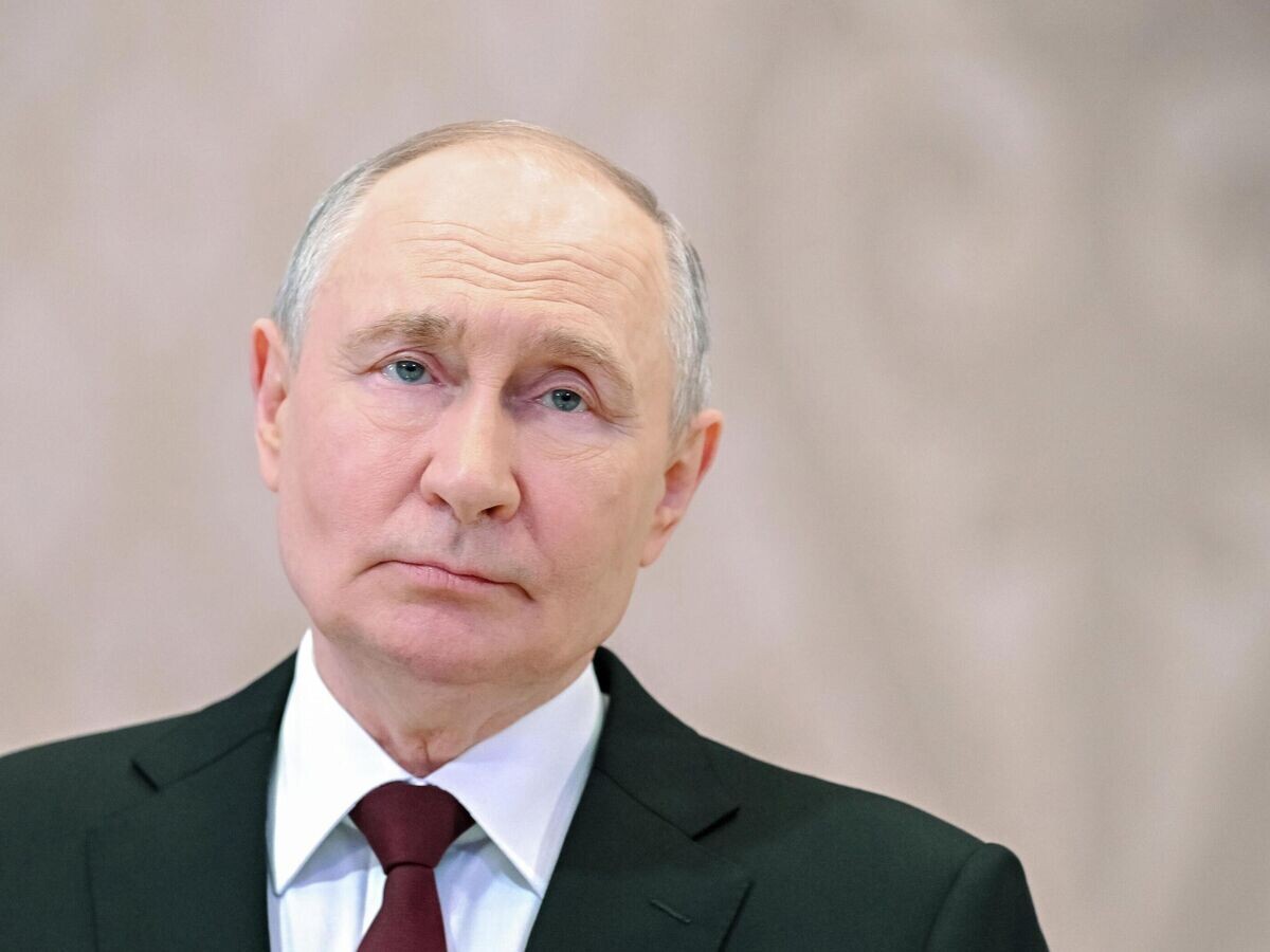    Президент РФ Владимир Путин во время пресс-подхода во Дворце Независимости в Астане | © РИА Новости / Сергей Бобылев