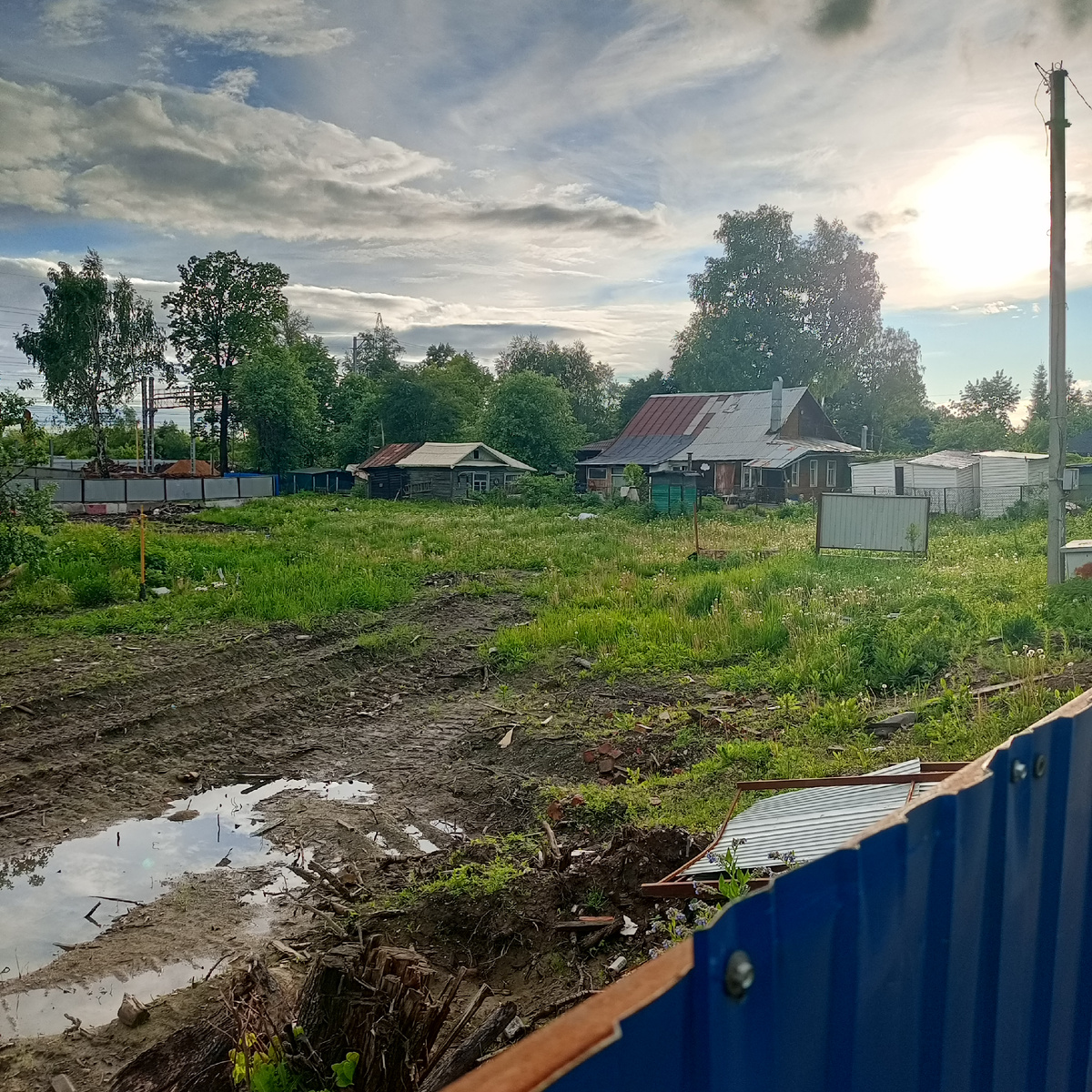 Левая сторона дома семьи Михаила. Фото © Лачков Виталий