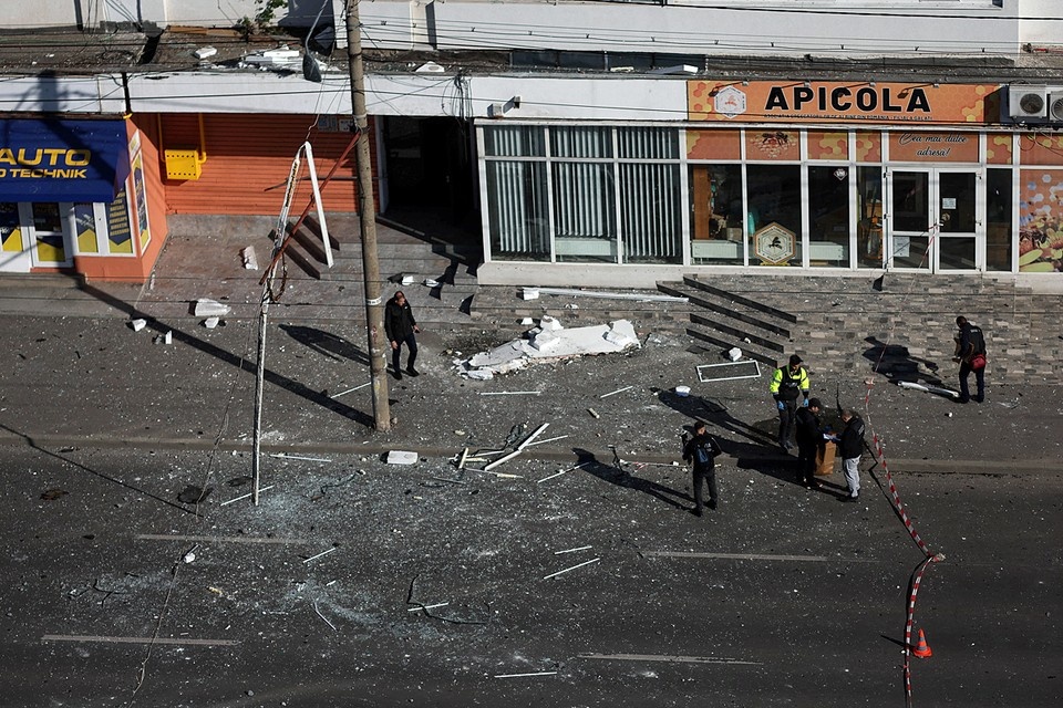    Дрон, упавший в Румынии, пролетел десяток километров над страной REUTERS