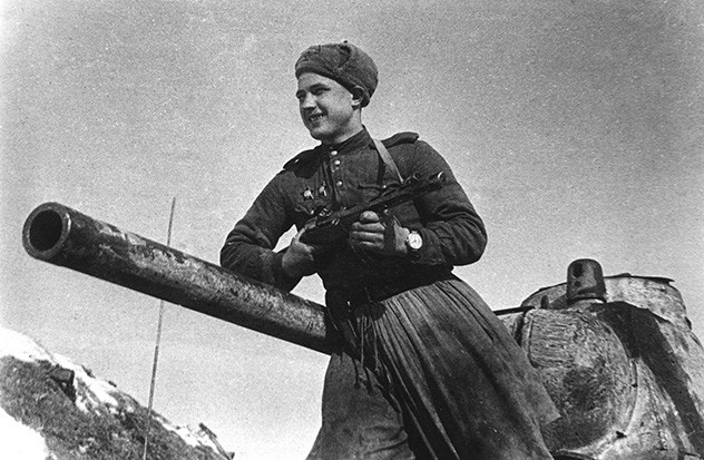 ИНАМО им. Л.И. Яшина.
veteranfcdynamo.ru