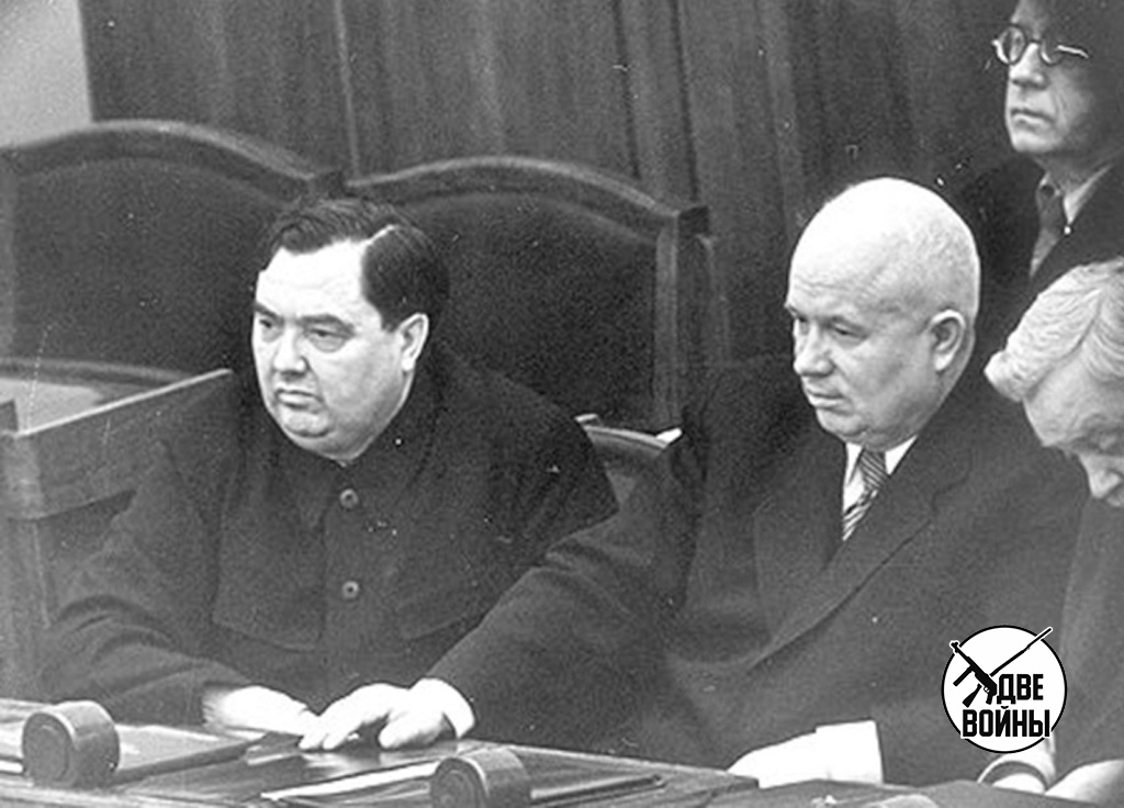 Маленков и Хрущёв. Фото в свободном доступе.
