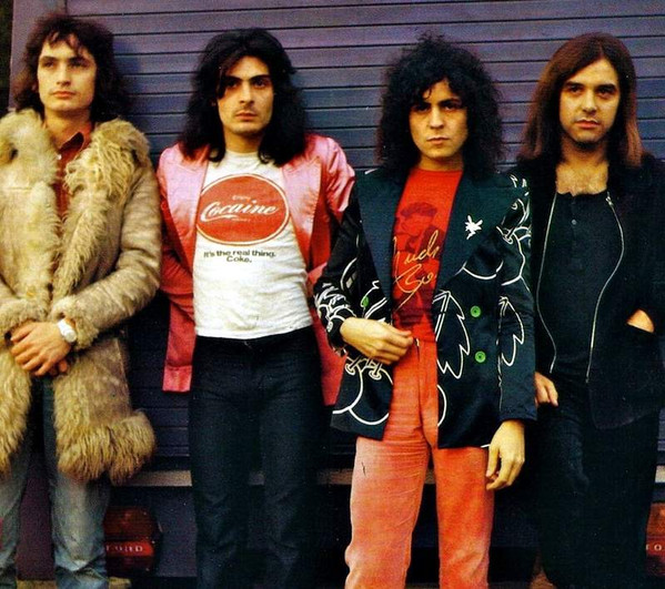 🎸 T. Rex: Как глиттер-рок захватил Британию за одну ночь
