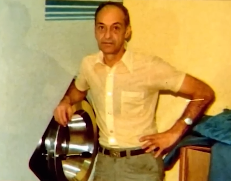 Алекс Купер 