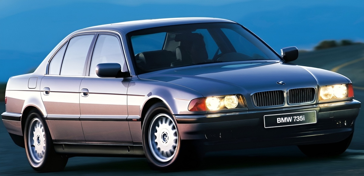 Одна из первых моделей серии Е38. BMW 735I 1995 модельного года выпуска. 