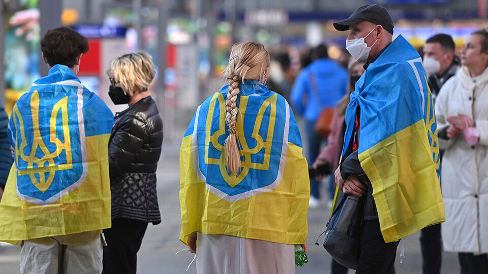     На Украине раскрыли число находящихся за границей граждан страны www.globallookpress.com/ Frank Hoermann