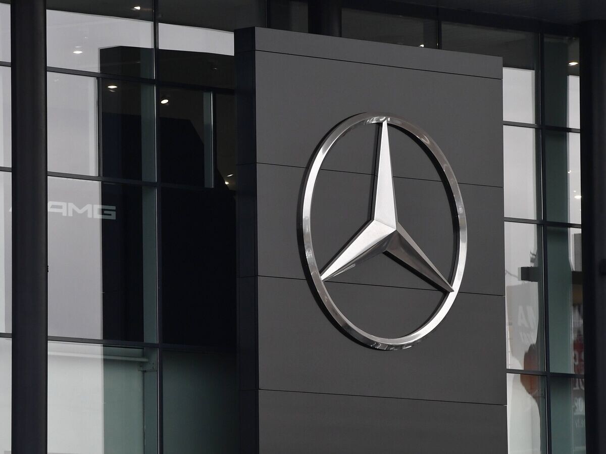    Автосалон по продаже автомобилей марки Mercedes-Benz | © РИА Новости / Михаил Воскресенский