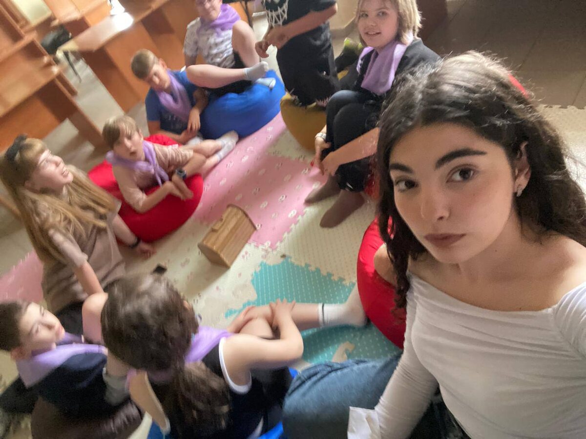 ⠀
Дети её просто обожают, а мы ценим за ответственность и любовь к своему делу❤️
⠀
Ида умеет найти подход к каждому, превращая любое задание в увлекательное приключение. С ней дети не замечают, как учатся новому, раскрепощаются и находят новых друзей!
Это тот человек, который умеет создать атмосферу доверия, веселья и легкого обучения, снимая с вас груз переживаний.
⠀
Хотите, чтобы ваш ребёнок провёл лето ярко, с пользой и в руках профессионала, которого обожают все?
Подарите ему лето с Идой❗️
⠀
Наш летний клуб стартует уже через 3️⃣ дня!
Скорее занимайте свободные места❗️

Подробности и запись по ссылке:
https://vk.me/progrite
Через Телеграм https://t.me/+79932550500
Через MAX https://max.ru/u/f9LHodD0cOLnY5VFcmhZZg4KN2o85aXC7988C7FUvCYsX1OR9-QD7Igu6yw
Или по телефону: +7 993 25-50-500

Развитие детей Истра
🛑 Центр «Програйт»
📍Спортивная д.1, Истра

Инстаграм https://www.instagram.com/progrite_istra
Канал в МАХ https://max.ru/id732191852710_biz
Наш сайт http://progrite.ru
Телеграм канал https://t.me/progrite_istra
Группа в ВК https://vk.com/progrite
ДЗЕН https://dzen.ru/progrite

#Горизонтэтотожецель
#ИстраДляДетей
#ЛагерьДляДетейИстра #ЦентрДетиИстра #ЗанятияДляДетейИстра #ИстраСекцииДляДетей #КружкиДляДетейИстра #АнглийскийДляДетей 
#РобототехникаДляДетейИстра
#ПрограммированиеДляДетейИстра
#ЭлектроникаДляДетейИстра
#ЦентрразвитияПрограйт
#ШколапрограммированияПрограйт
#РазвивающийцентрПрограйт
#ITклубПрограйт