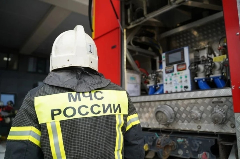    Огнеборцы потушили квартиру в высотке за 8 минут. Светлана МАКОВЕЕВА