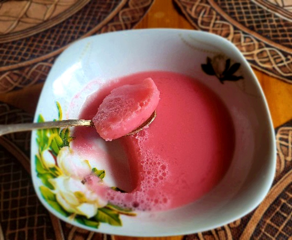Десерт из вишневого желе особенно вкусный. Фото автора