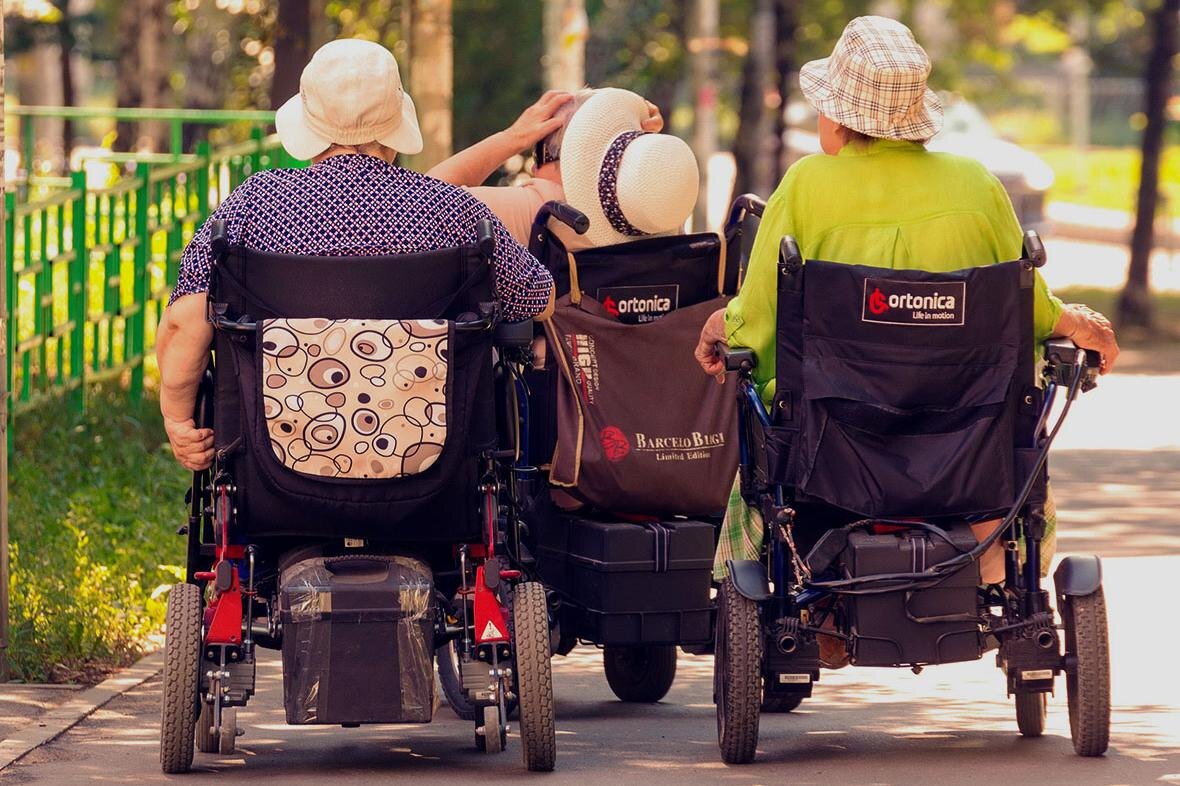 Tramp57 / Shutterstock📷Когда гражданину России исполняется 80 лет, он может рассчитывать на повышенные пенсионные выплаты
