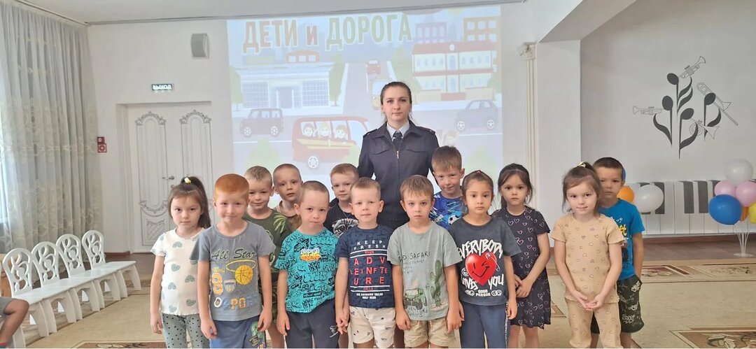 В Кумертау инспектор ГИБДД рассказала пути в профессию и важных жизненных уроках