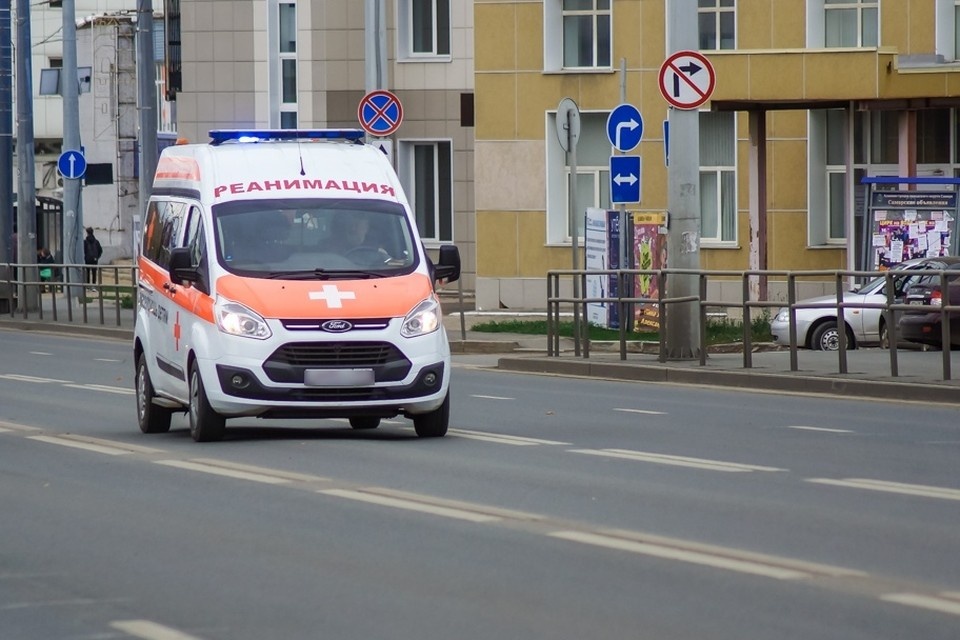    Очевидцы сообщают, что медики ехали со включенной сиреной. Светлана МАКОВЕЕВА