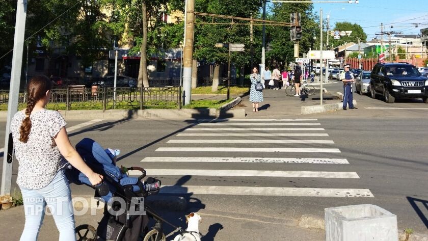 Более 6 тысяч жительниц Кировской области получают "зарплату мам"