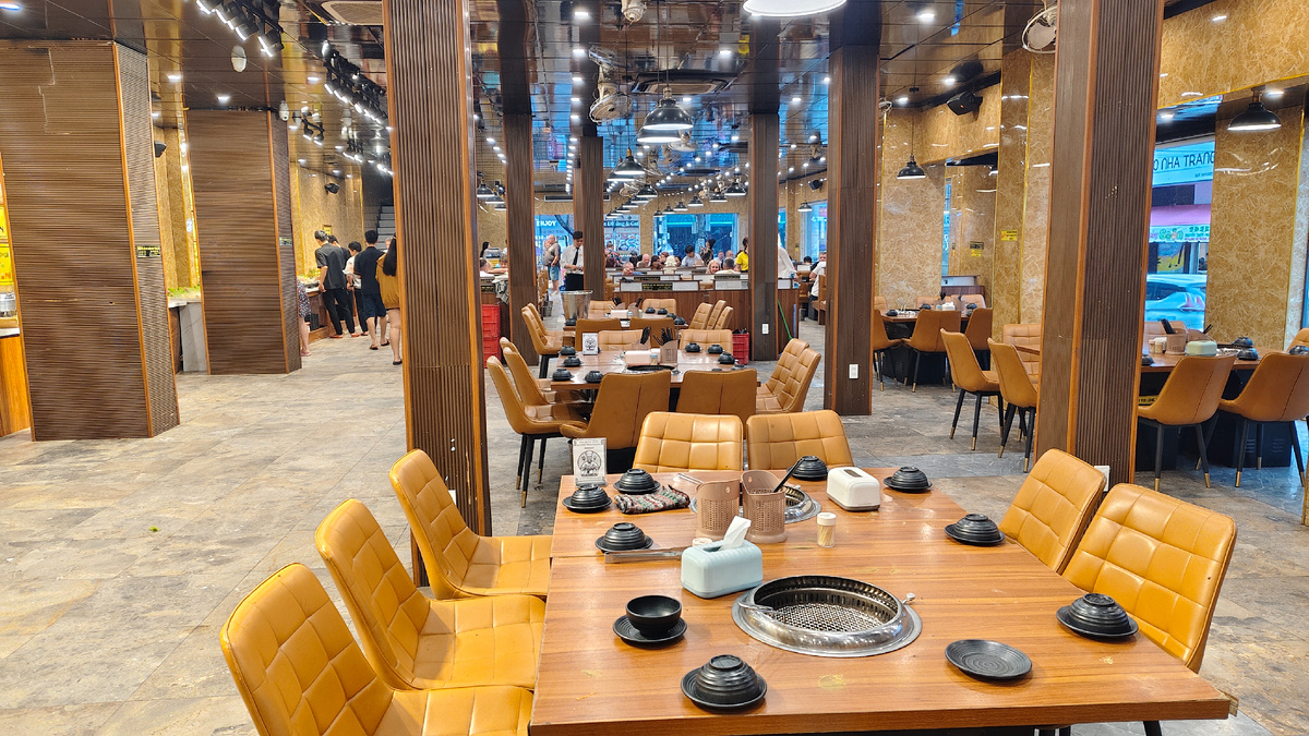 Буфет-ресторан Buffet Hải Sản Nha Trang Mr Mộc в Нячанге (Вьетнам)