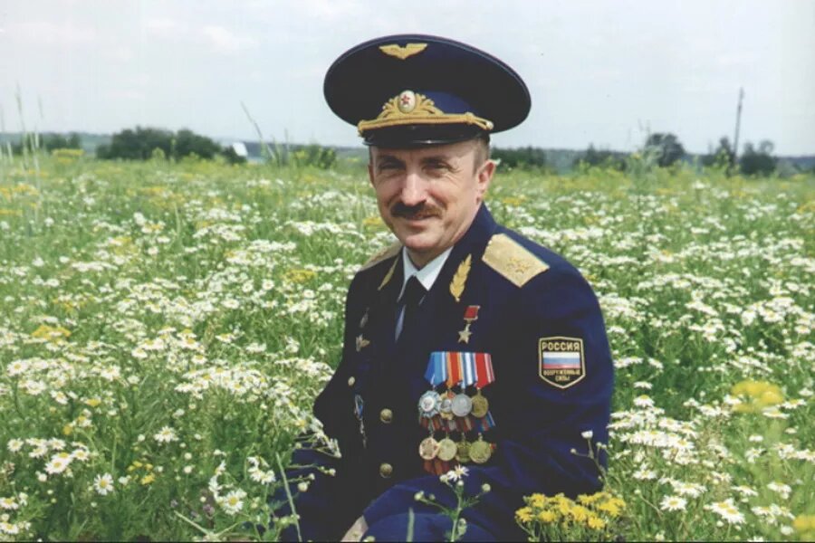 Владимир Васютин. Лётчик-космонавт СССР. 