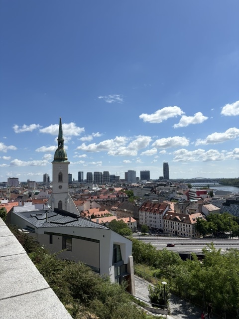 Братислава
