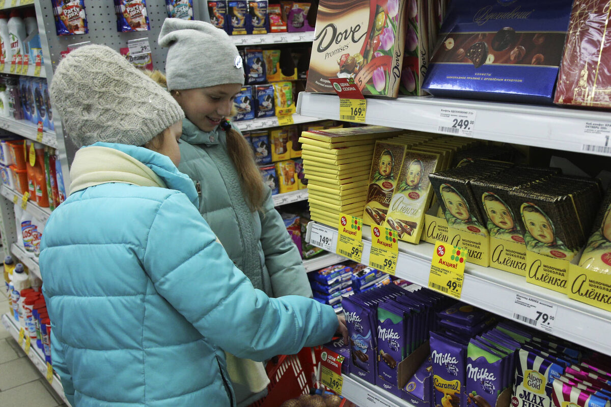 За месяц заметно подешевел и шоколад, что отчасти связано со снижением стоимости какао-бобов на мировом рынкеФото: © Султан Исхаков / «Татар-информ»