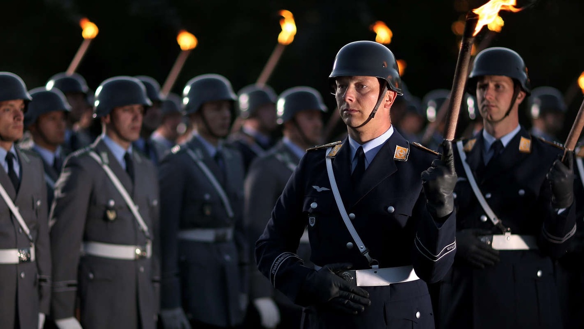     Бундесвер   
 (сс) Bundeswehr.de