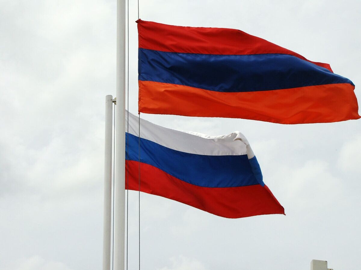    " Флаги России и Армении© flickr.com / Alexanyan
