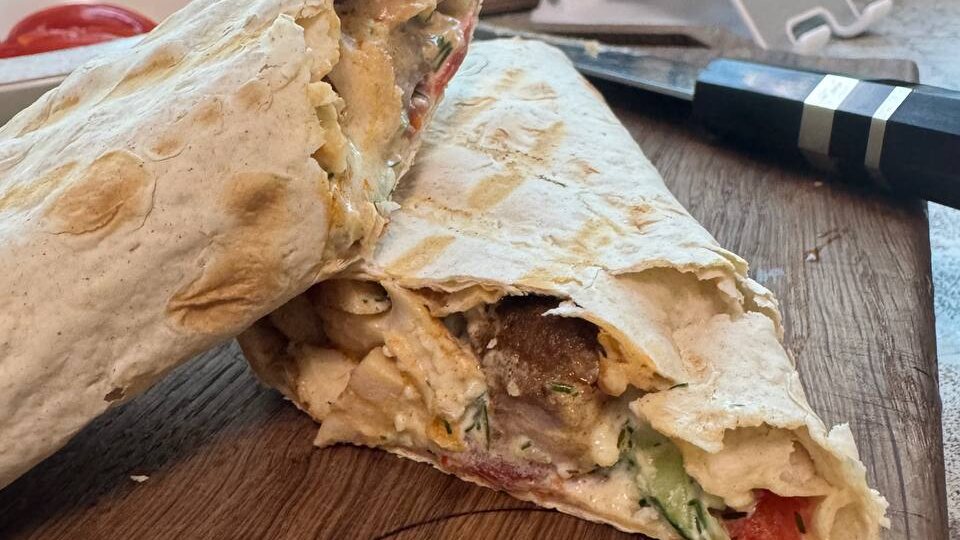 Легендарная шаверма дома: готовим сочное мясо на вертеле в аэрогриле Грандшеф