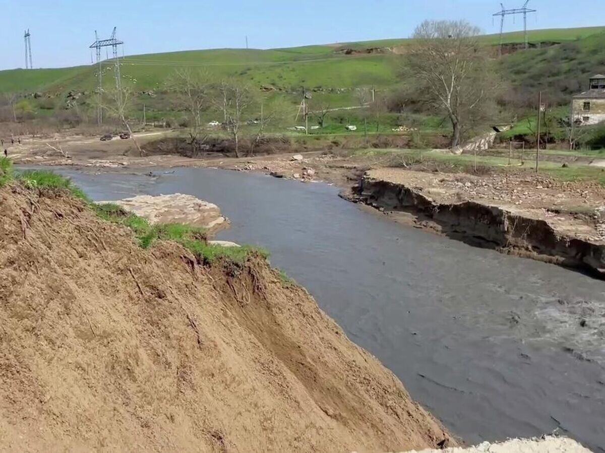    Геджухское водохранилище в Дагестане, где произошел прорыв дамбы | © РИА Новости