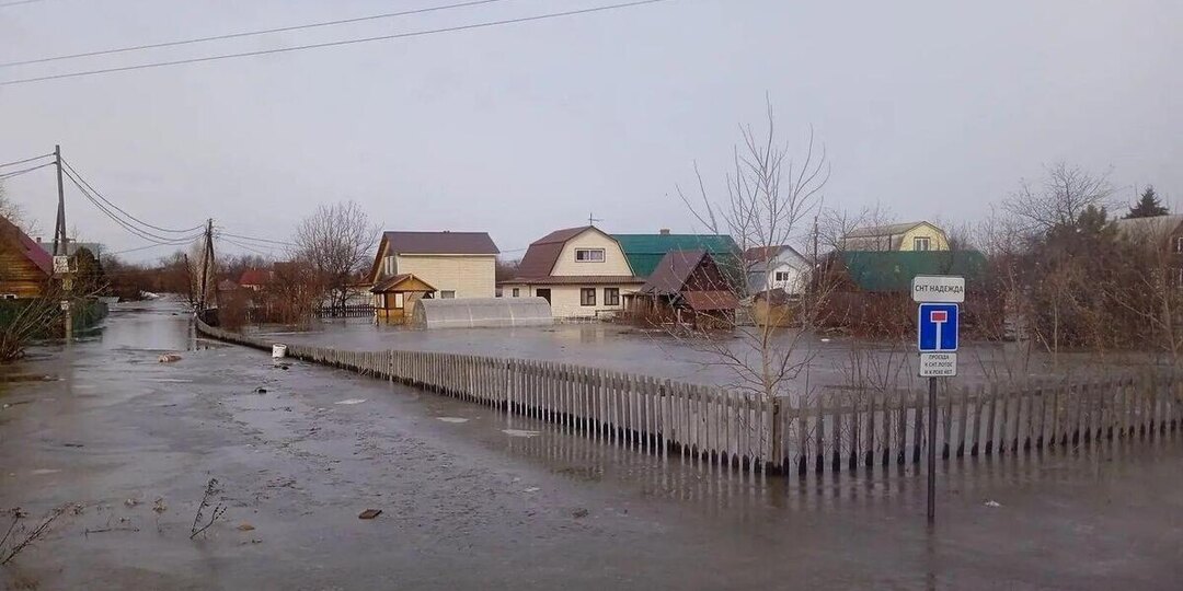 Два поселка в Томской области ушли под воду из-за прорыва дамбы