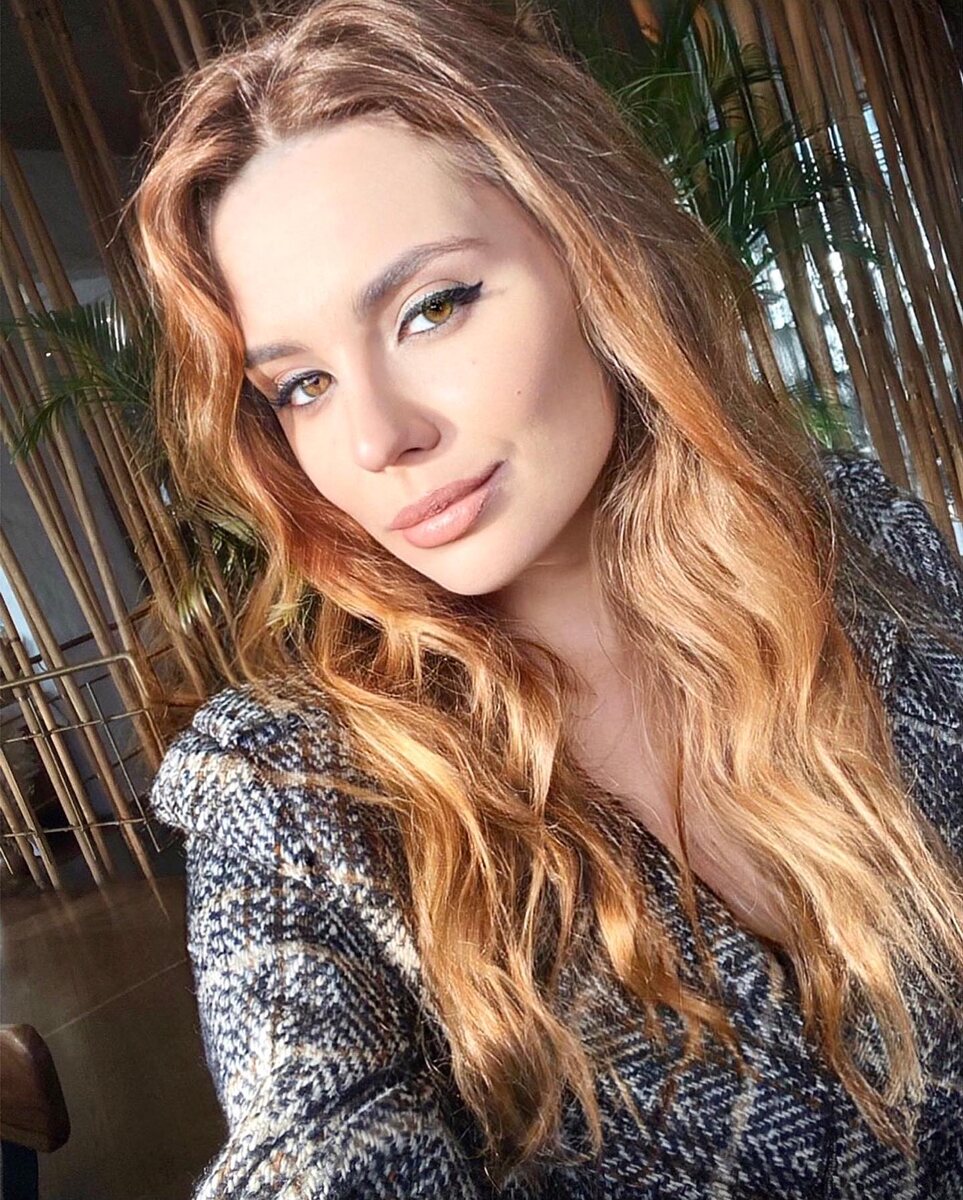    Мария Захарова рассказала об отношениях родителейСоцсети Марии Захаровой