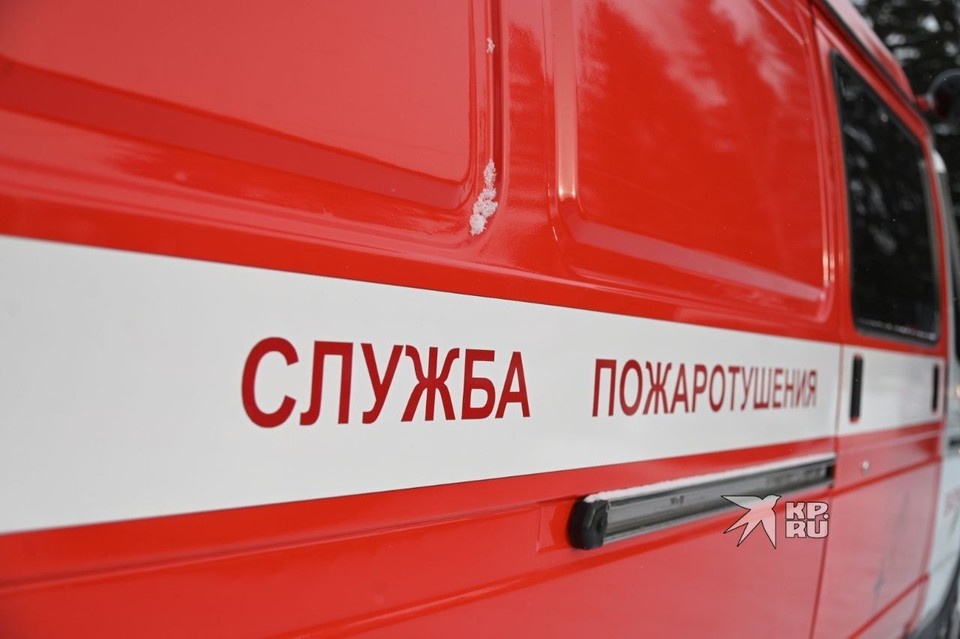    Огонь охватил 70 квадратных метров складского помещения Ольга ЮШКОВА