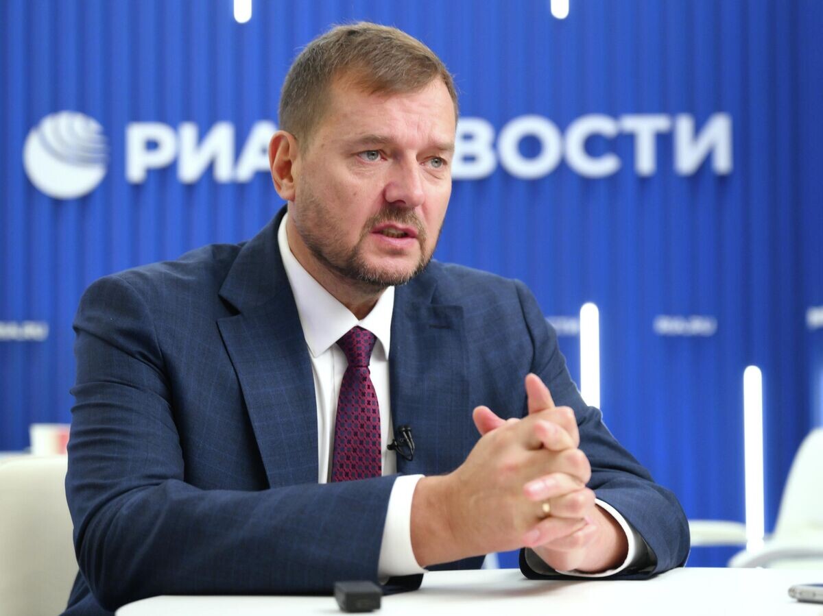    Губернатор Запорожской области Евгений Балицкий на стенде РИА Новости. ПМЭФ-2025© РИА Новости . Григорий Сысоев