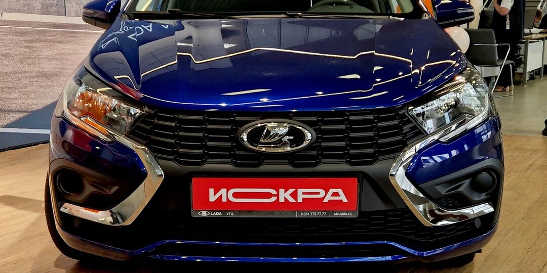 Сравнил Iskra и трёхлетний Rio за 1,6 млн: новая Lada или кореец с пробегом