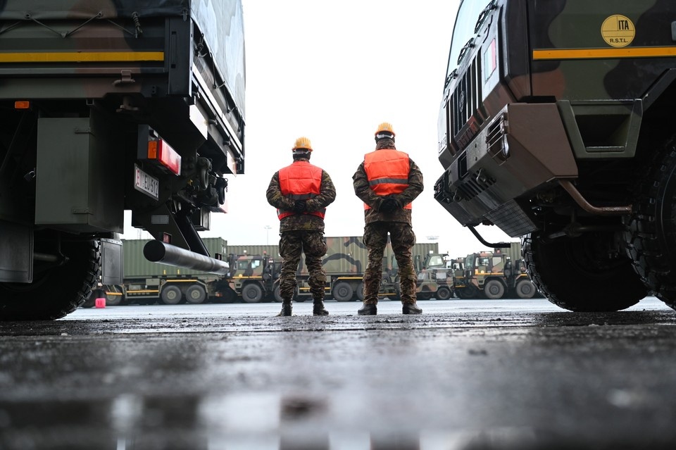    Repubblica: Италия отправит около 100 военных и несколько истребителей в Румынию. ФОТО: Lars Penning/dpa/Global Look Press