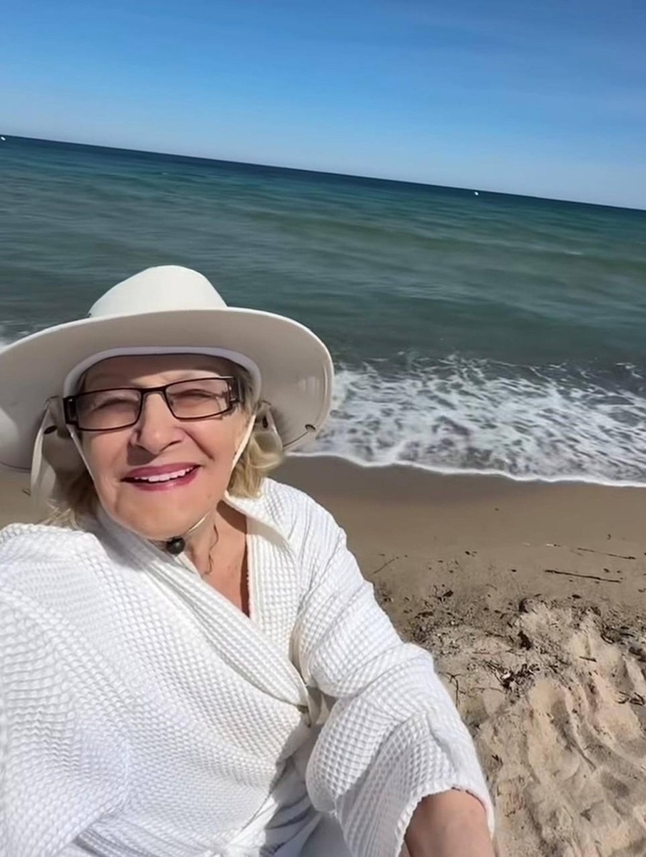    Светлана Сергеевна сняла видео на пляже. Фото: кадр видео.