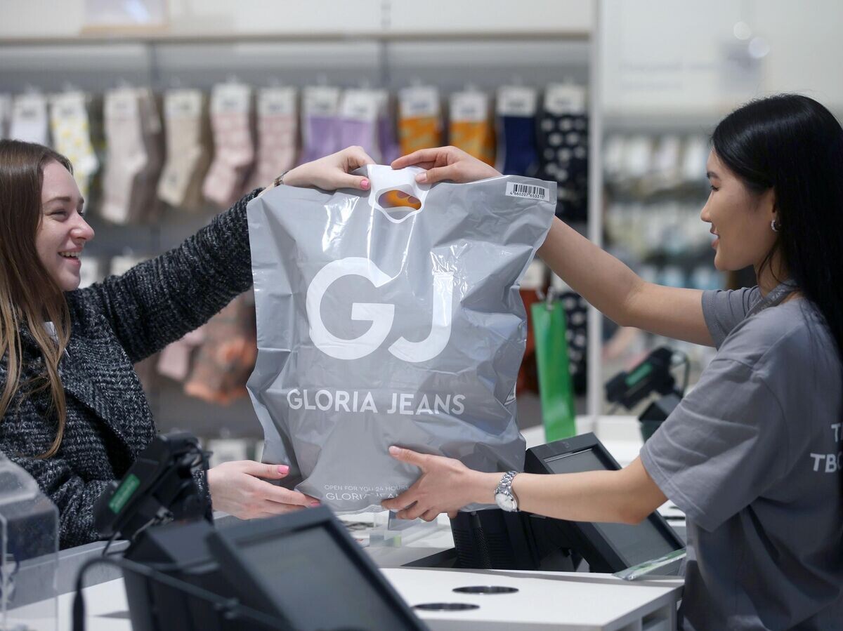    Работа флагманского магазина Gloria Jeans в Москве© РИА Новости . Виталий Белоусов