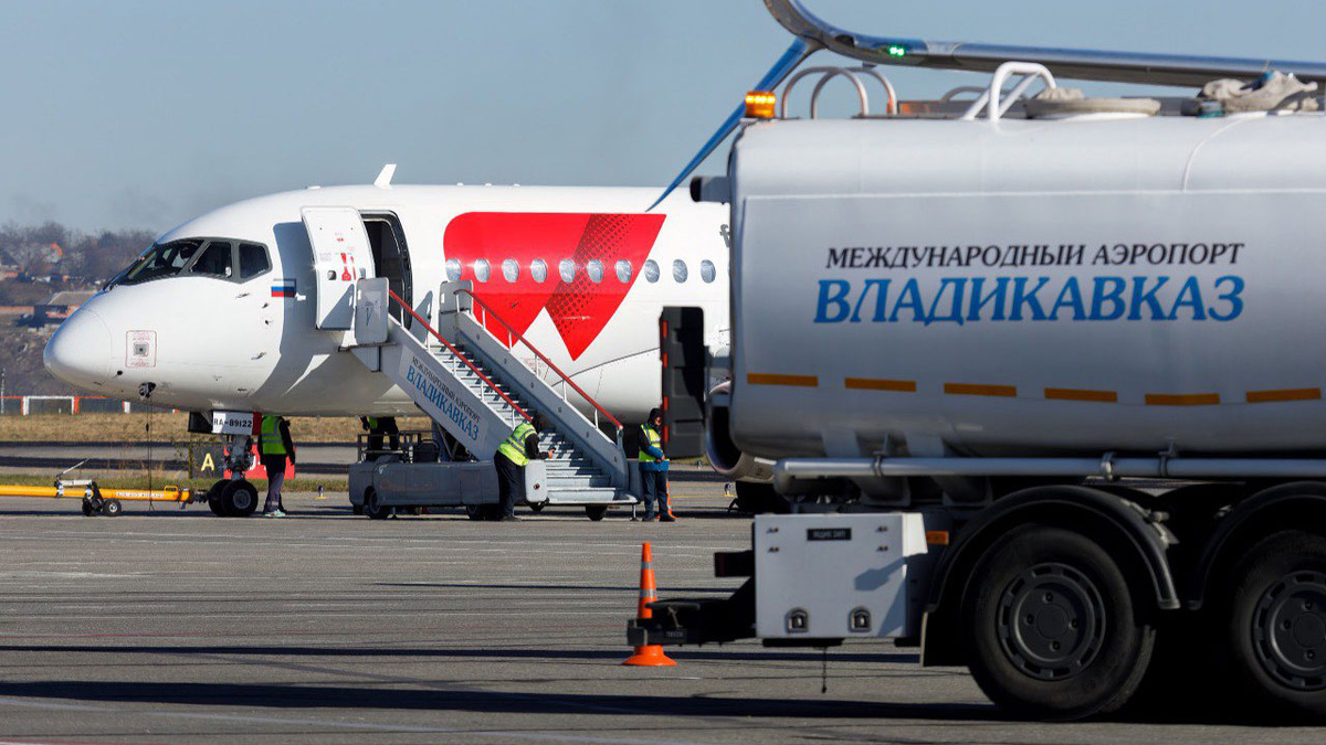    t.me/ogz_airoport \ С. Пархисенко