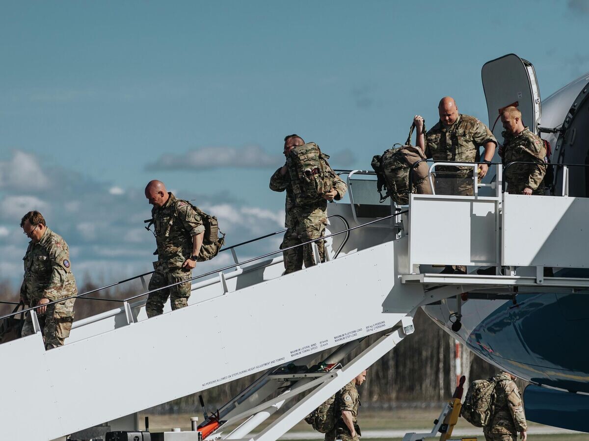    Датские военные после прибытия в латвийский Лиелварде | CC BY 2.0 / Ministry of Defence/Armins Janiks /