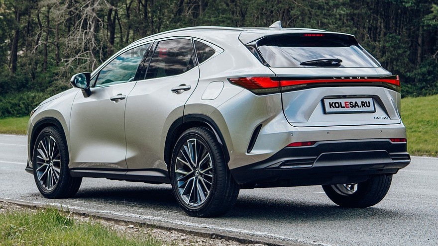   Рендер обновлённого Lexus NX