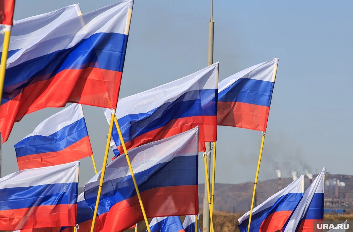     Россия вернет себе Украину, заявил Самонкин