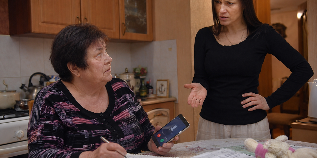 Дочь просила на бензин и кружки детям, пока я считала свои деньги на старость