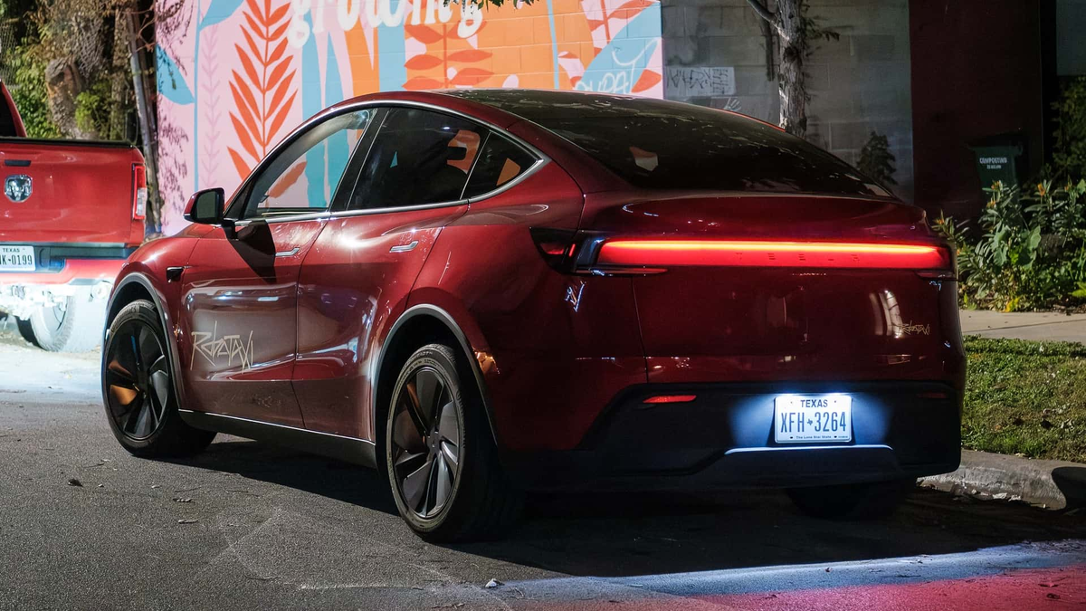 Реально работающее роботакси от Маска создано на платформе Tesla Model Y