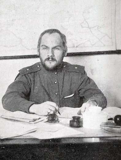 За что Сталин в 1938 году приказал арестовать солдата, ставшего в 1917 году Верховным Главнокомандующим России