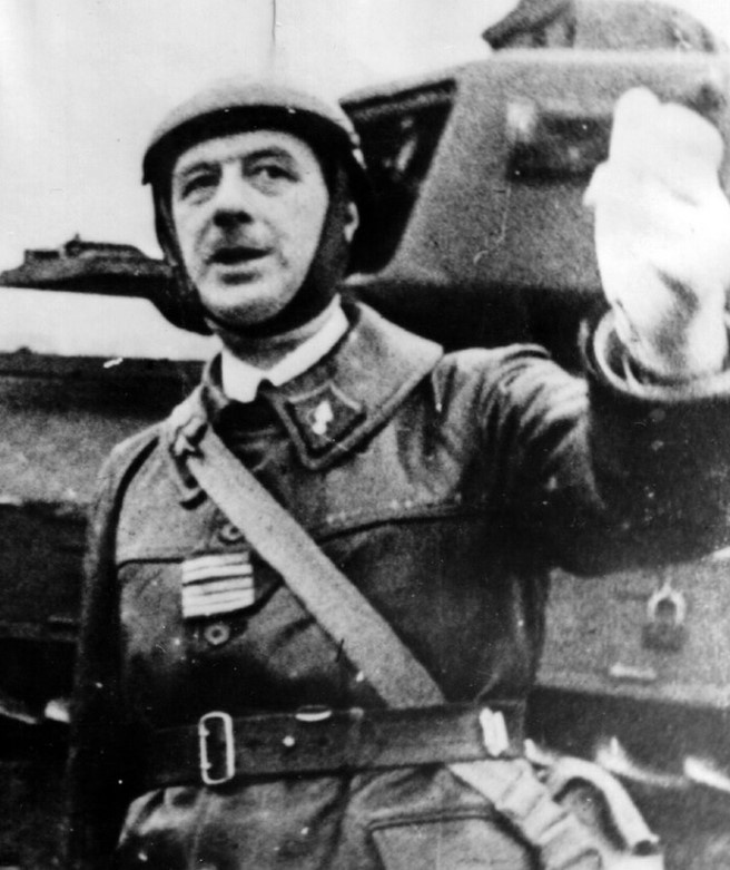 Шарль де Голль в 1939-м. 