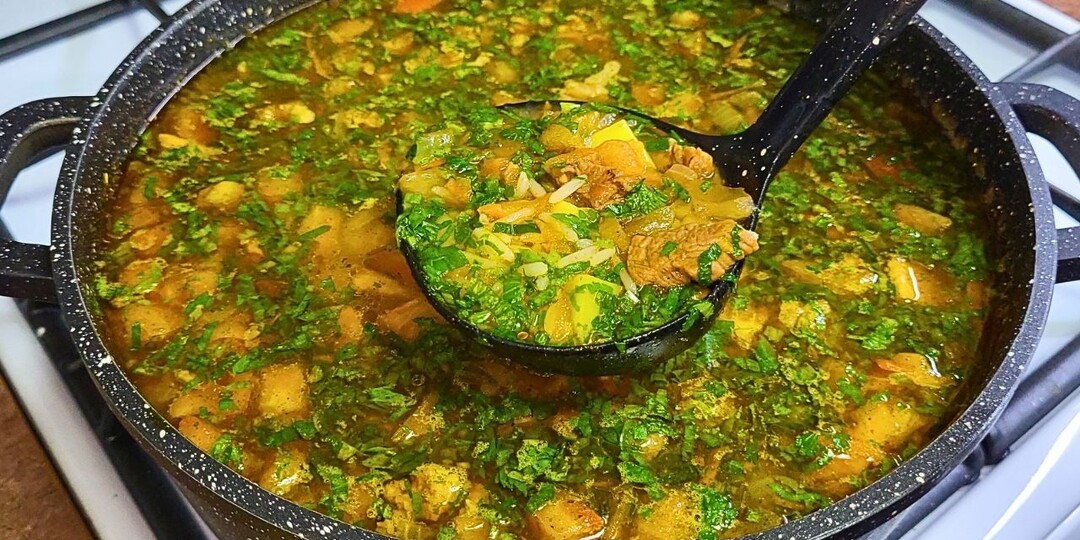 Я могу есть этот суп каждый день. Он настолько вкусный, что родные просят готовить его хоть раз в неделю.