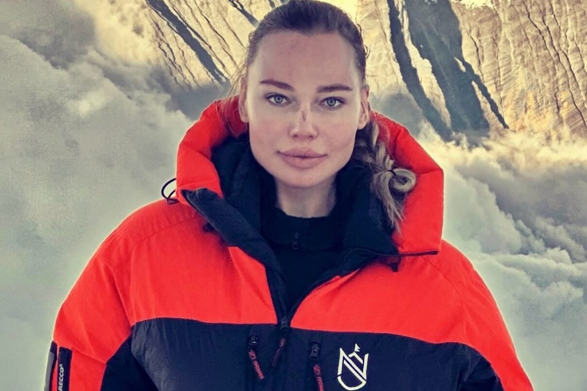     Жена хоккеиста Ильи Ковальчука стала первой россиянкой, покорившей Эверест без кислорода