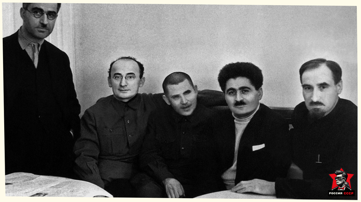 Основа фото из источника wikimedia.org - Лаврентий Берия второй слева
