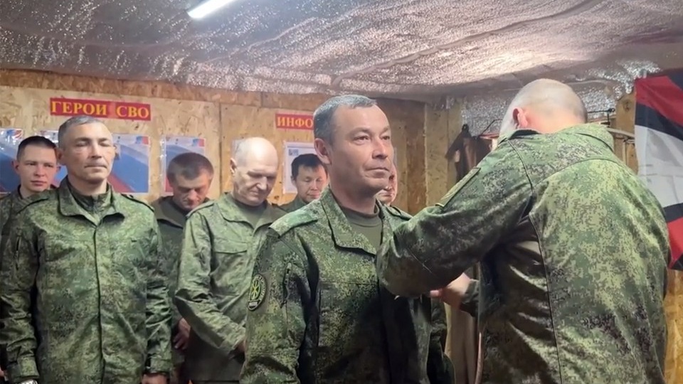 Командование группировки «Запад» вручило награды артиллеристам