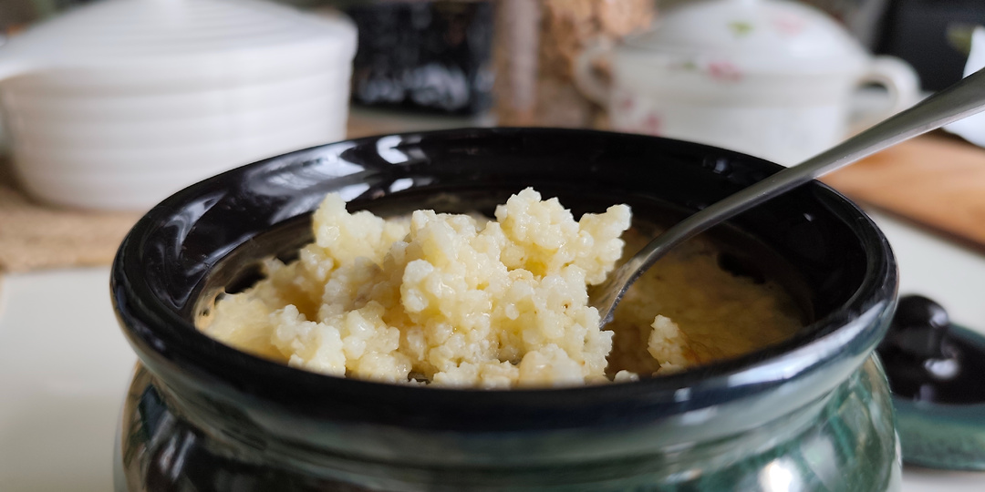 Пшённая каша в глиняном горшочке, как в русской печке и интересные факты о знакомой с детства пшёнке.